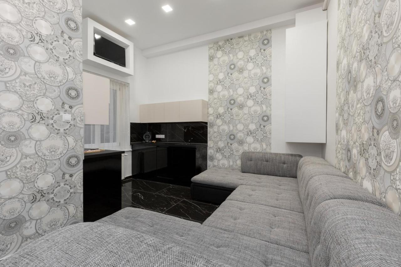 Apartment The Golden Executive