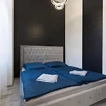 The Golden Executive Apartments