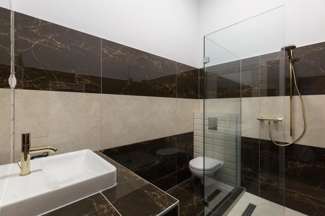 Apartament The Golden Executive