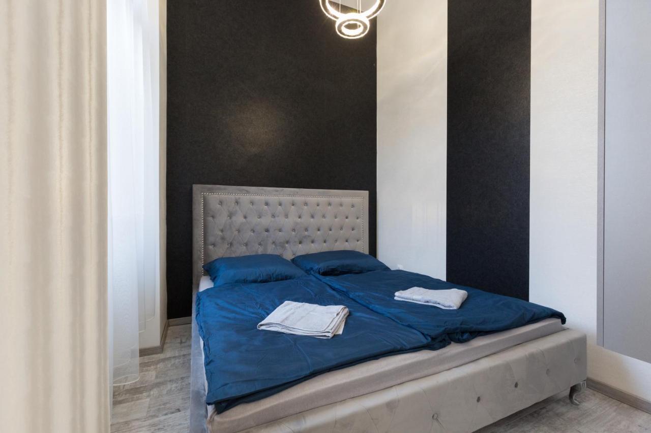 Apartament The Golden Executive